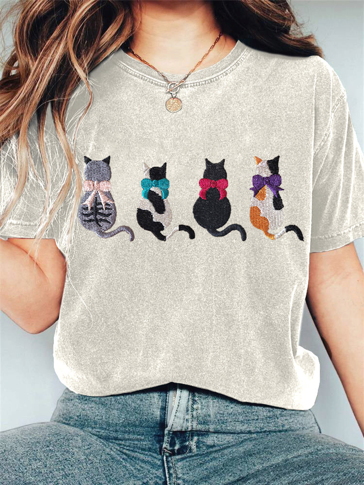 Cute Cat Embroidery Pattern Casual Cotton T-Shirt elevenforest