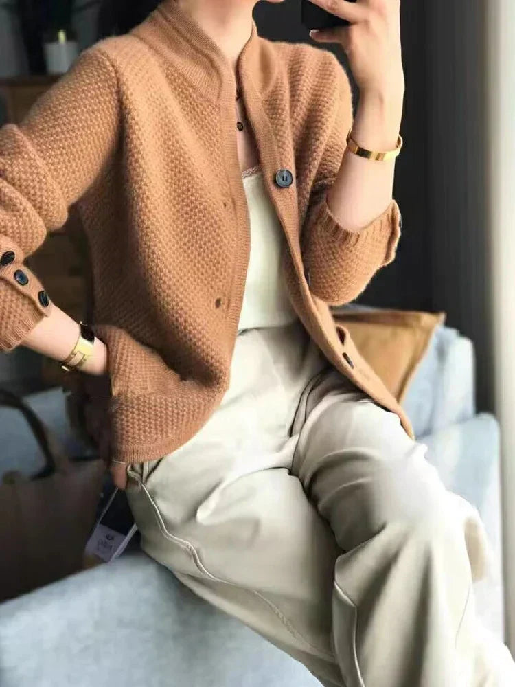 Sol® | Elegant and versatile winter sweater