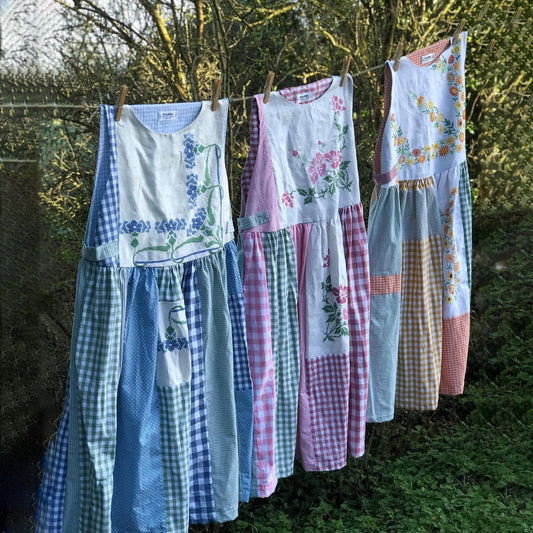 Women's Retro Plaid Pattern Floral Patch Sleeveless Linen Dress elevenforest