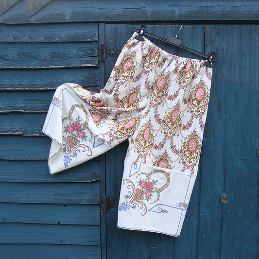 Baroque Vintage Remake Floral Embroidered Casual Pants elevenforest