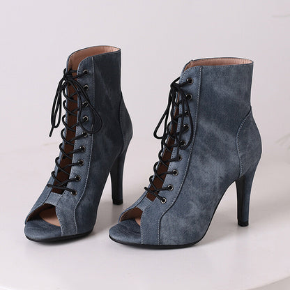 Graceful Orthopedic Boots for Modern Look