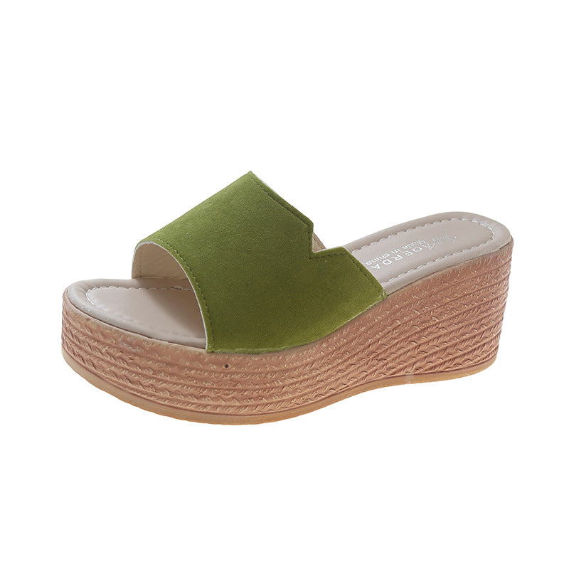 Graceful Orthopedic Sandals for Modern Look