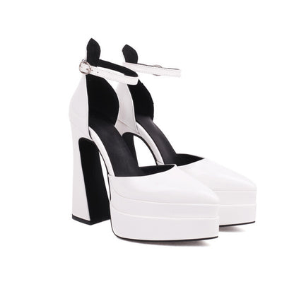 Chic Orthopedic Sandals with Unique Design