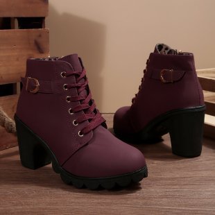 Graceful Orthopedic Boots for Modern Look