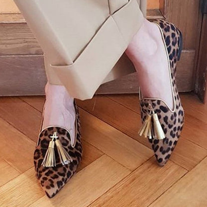 Graceful Orthopedic Sandals for Modern Look