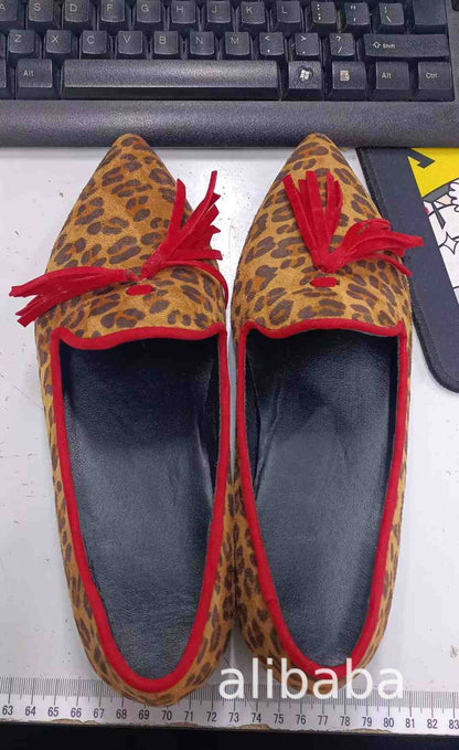 Graceful Orthopedic Sandals for Modern Look