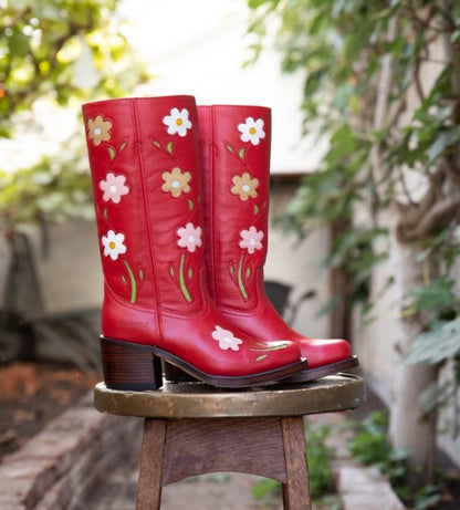 Chic Orthopedic Boots with Unique Design