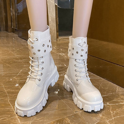 Graceful Orthopedic Boots for Modern Look