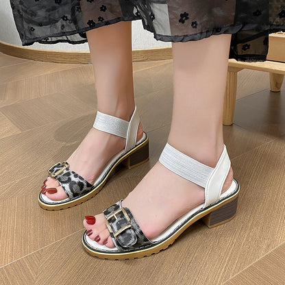 Chic Orthopedic Sandals with Unique Design