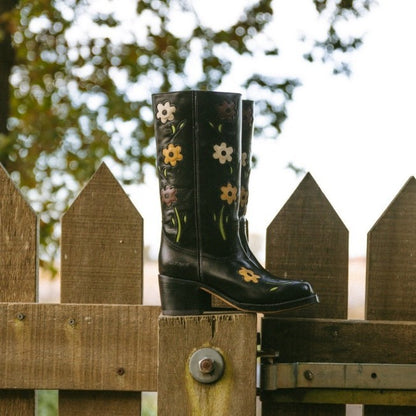 Chic Orthopedic Boots with Unique Design