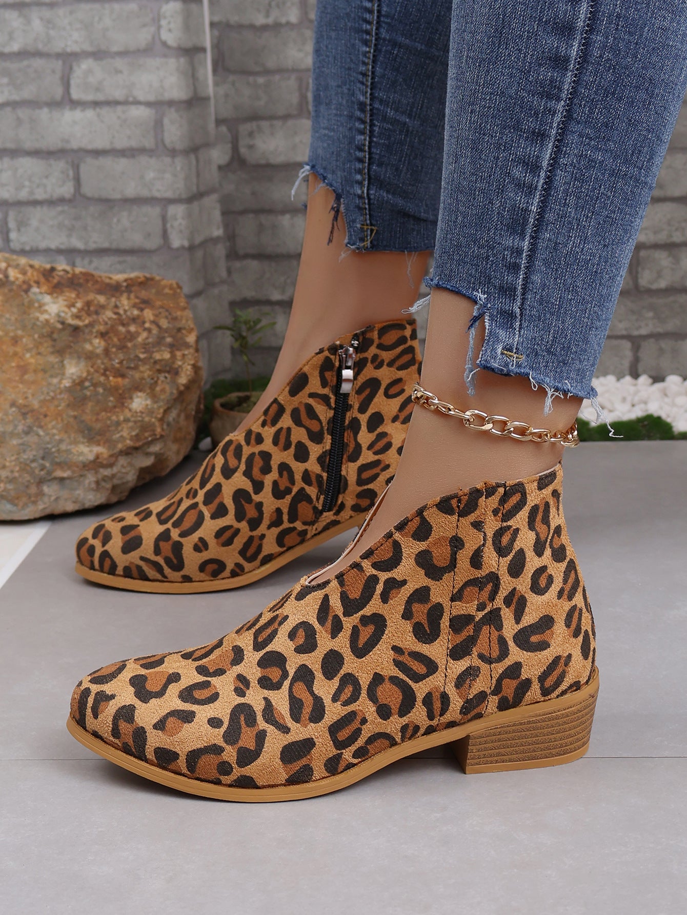 Chic Orthopedic Boots with Unique Design