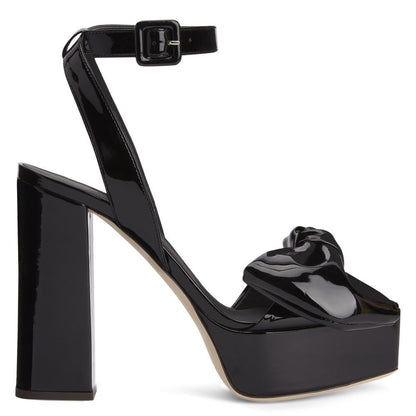 Graceful Orthopedic Sandals for Modern Look