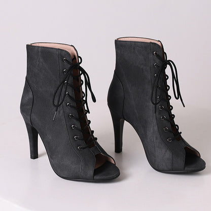 Graceful Orthopedic Boots for Modern Look