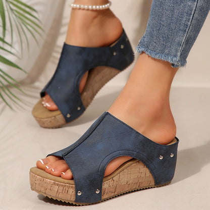 Graceful Orthopedic Sandals for Modern Look